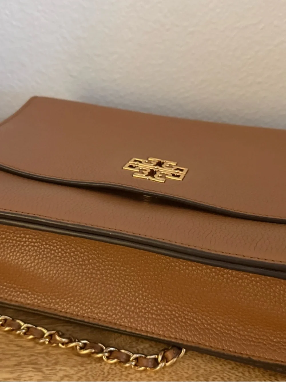 Tory Burch Tan Pebbled Leather Chain Crossbody with Gold Logo